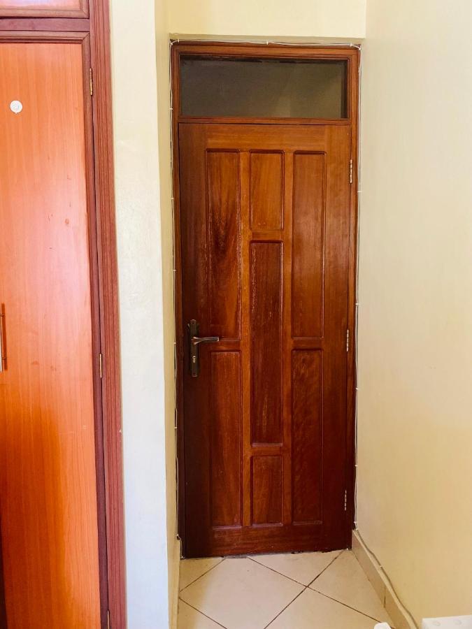 Ferienwohnung Dala Studio - Beach Road Mombasa Exterior foto